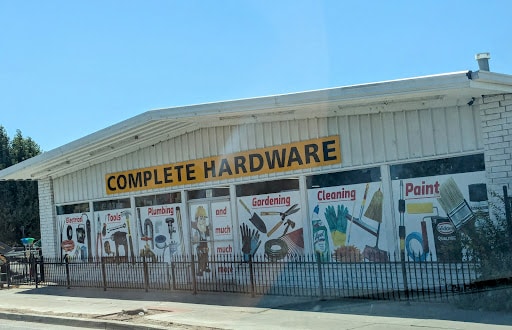 Ferreteria Complete Hardware