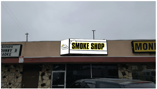E-Clouds Smoke Shop