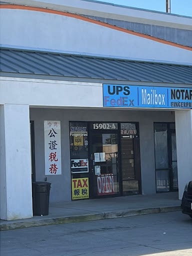 UPS Authorized Shipping Outlet