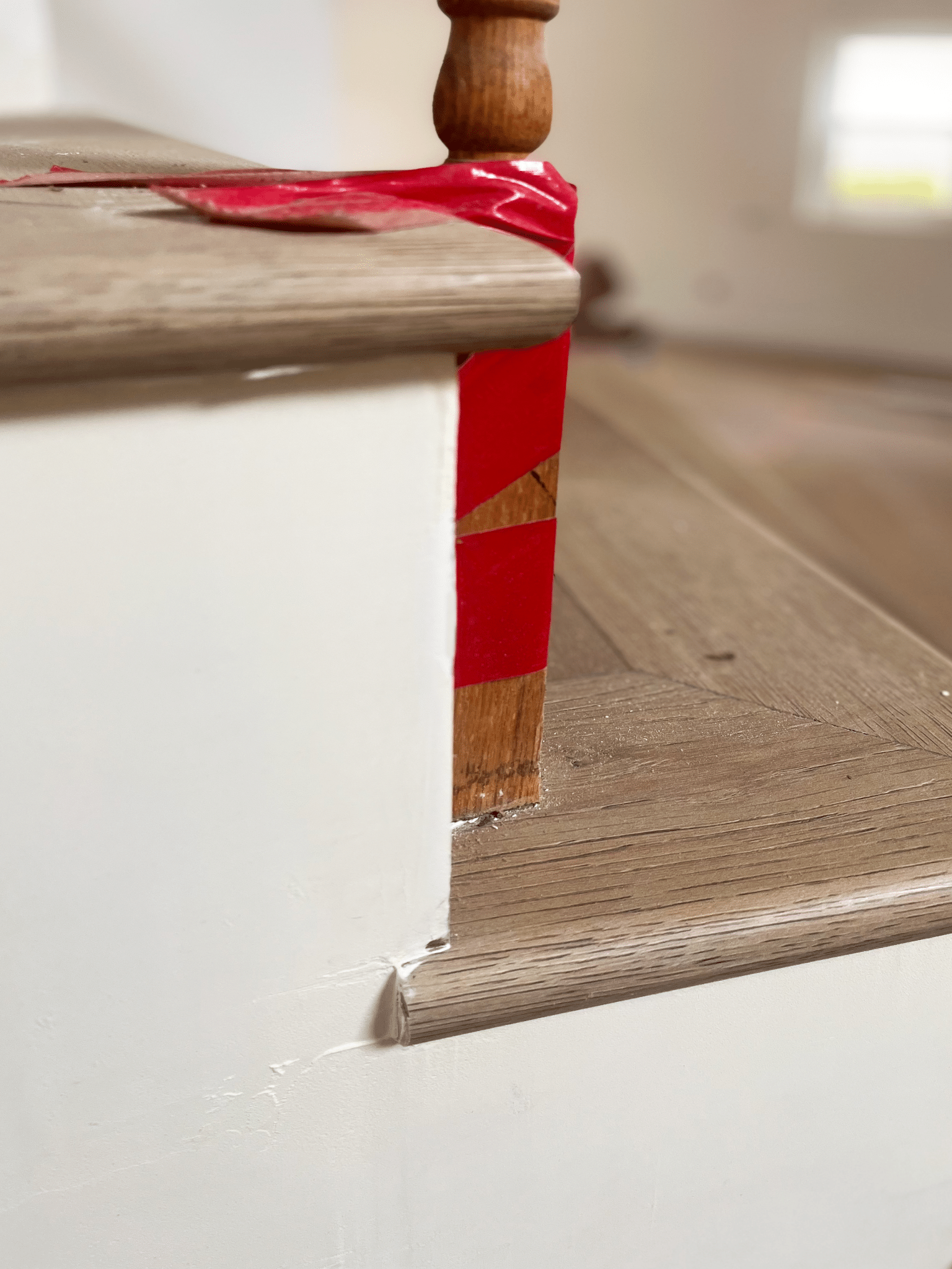 Molduras de Madera Hardwood Nextar – Diseño Elegante y Duradero para Interiores