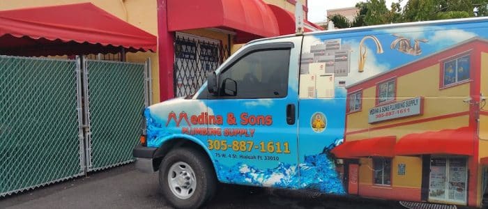 Imagen de la fachada de Medina & Son Plumbing Supply – Suministros de Plomería