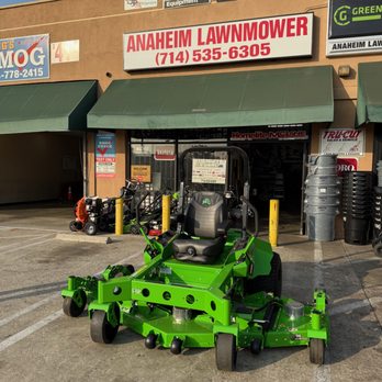 Tienda de Cortacéspedes en Anaheim – Servicio y Venta de Máquinas de Jardín