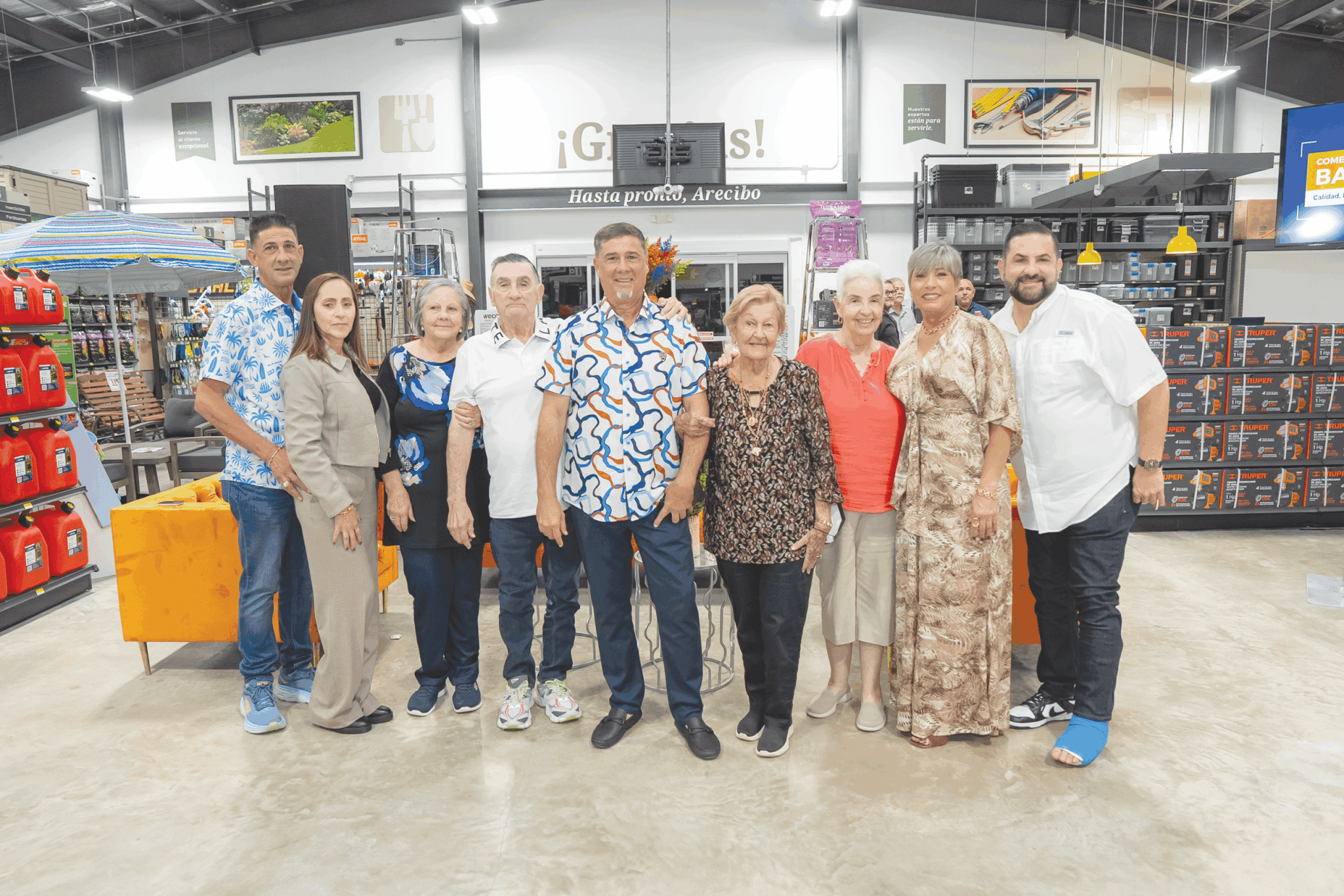 Comercial Hermanos Barreto en Arecibo – Tienda de productos locales y atención familiar
